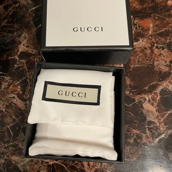 Gucci Necklace - Picture 2 of 5